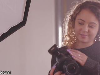 Darkx - tempting ýaşlar photographer seduces her bbc client