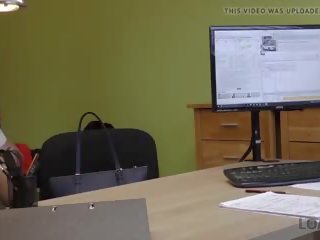 Loan4k starši so bogati vendar ona jebe za dostop da banka