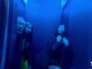 Nakakaakit hapon babae mona ayami at tsubaki kato napupunta upang ang pag-ibig otel
