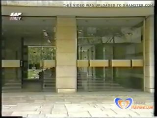 Occhi famelici aka lačen oči italijanke 1991 staromodno odrasli posnetek