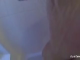 집에서 만드는 아마추어 동성애의 x 정격 클립 에 그만큼 샤워: 무료 고화질 섹스 7c
