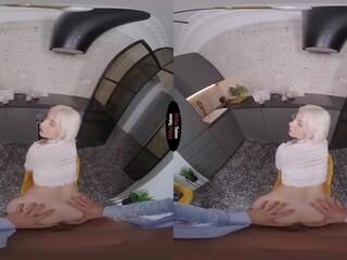 Yummy lilly bella wants you to destroy her burungpun in vr reged film