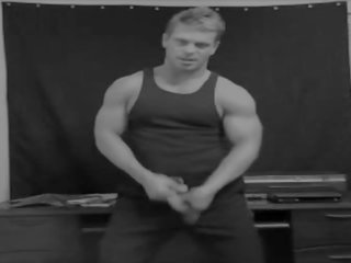 Muskul jock polic oficer strips dhe teases