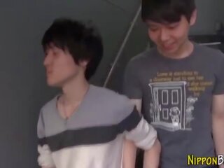 Sání japonská mladiství homosexuálové