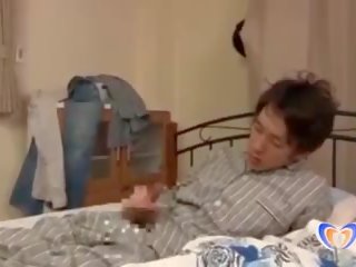 Japonská máma jsem rád šoustat škádlení ho s ji smyslný tělo: volný xxx video e7
