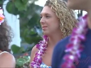 Gutarmak on her süýji emjekler just after the luau