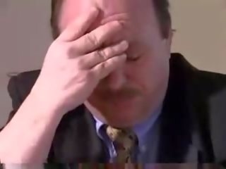 Adulto vídeo póquer con amigos papá