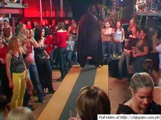 Charming babes tans etmek on weçerinka mov