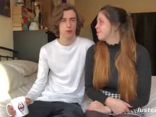 Owadan young brits laugh through ýabany porno session