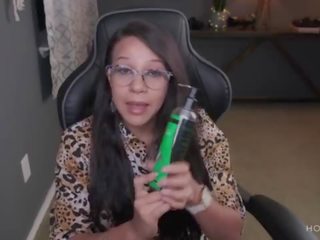 Falešný učitel forgets na log pryč on-line školní a fucks ji manžel v přední na třída