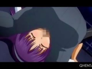 Krūtainas skola lelle izpaužas maz cunt fucked dziļi uz hentai