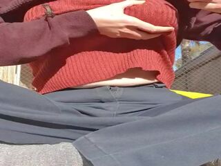 Clamping her penthil over clothes, free adult clip 4a