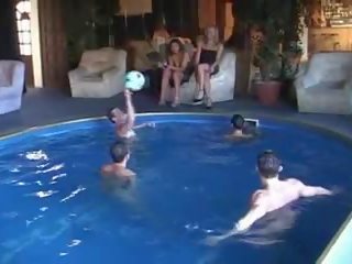 Bipoolparty