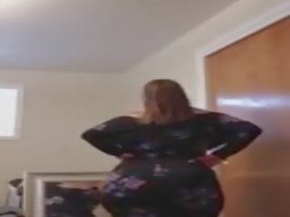 曲线玲珑 妻子 同 巨大 屁股 和 小 waist, xxx 电影 76