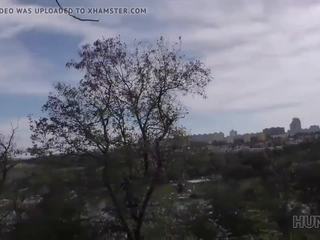 Hunt4k awçy meets susan ayn on jemagat öňünde pläž and has