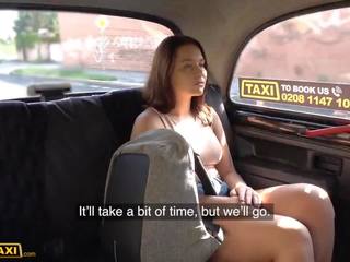 Fake taxi utanjaň student riley bee strikes sexual deal.