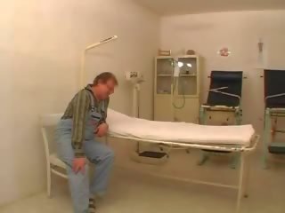 Nmln pārdabiskas vecs pusaudzis izpaužas pirmais klase medmāsa: bezmaksas sekss filma 92