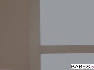 Babes - step mom lessons - afrodity and jenny glam and