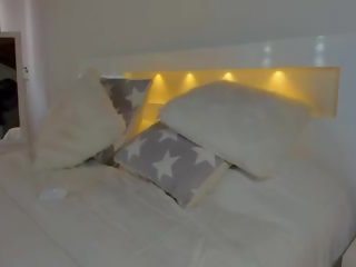 Rjavolaska velika prsi velika okrogla rit rit sedusive tanlines.