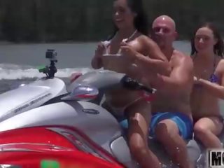 Teenageralter fahrt die partei boot mov starring eva saldana - mofos.com