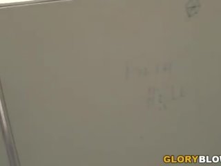 Jizzelle ryder dobi strethced s a črno pecker - luknja slave