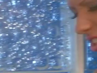 幸運 傢伙 他媽的 2 eurobabes 同 長 fingernails.