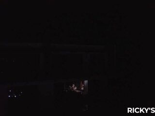 Rickysroom â carried stran s bomba rit seks: brezplačno xxx film 34