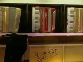 Qejfli gjysh festë: falas kryesor e pisët kapëse mov c1