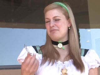 Lassie me guinness shishe, falas i madh gji masturbim pd xxx video