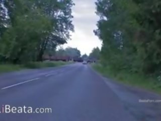 Tonë i parë grass xxx kapëse në the autobuz stacion