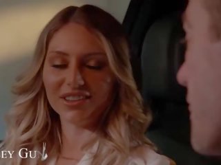 Küntije america - kayley gunner wants a promotion and she will fuck her başlyk for it&excl;&excl;