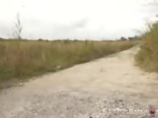 惊人 青少年 水晶 rae 采摘的 向上 和 大致 拍着