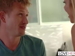 Loveherfeet - slutty stříkat blondýnka beau s.
