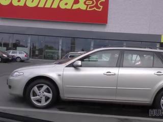 Hunt4k predatore seduce bionda a shopping center per.