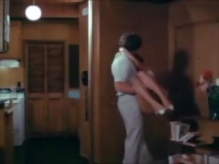 Oui, 女孩 (1982)