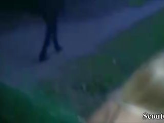 Germa dalawa lalaki magkantot maliit directly sa ang lungsod parke.