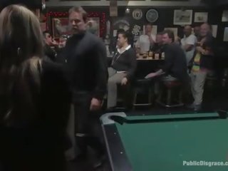 Natyror gjoksmadhe vajzë