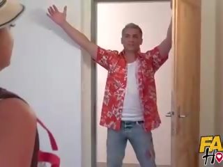 Fake hostel - landlord wakes young backpacker for sikiş film