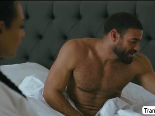 Ts eva loves when she suck daddys kontol