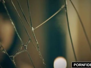 Orang biadab streetwalker charlotte sartre anal hubungan intim <span class=duration>- 18 min</span>