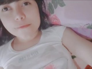 Virgin teen girlfriend masturbating - Hana Lily