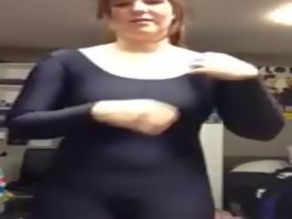 Montel teman wanita pose dalam beliau lycra spandeks sut kucing: seks video dd