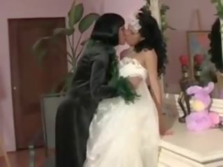 Nuse dhe lezbike: falas nënë xxx film mov 3e