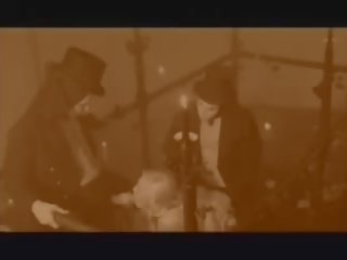 Sự rút lại tôn sùng freaks