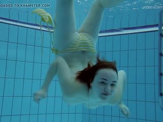 Die schulmädchen im striped bikini lada poleshuk, x nenn video 80