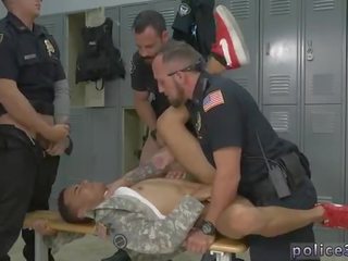Komadeška cops gej umazano posnetek video in super moški suženjstvo
