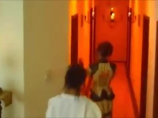 Due signore ottenere un screpolatura in un attraente trio: gratis xxx film 58