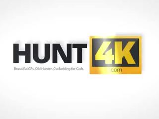 Hunt4k&period; varázslatos hottie van beteg a szegény beau és akar készpénz