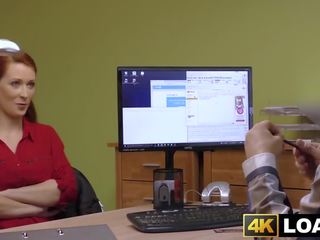 Merah berambut enchantress film mati besar tetek sebelum kantor tempa