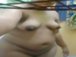 Indiýaly aýaly self recorded her bath, mugt ulylar uçin film show 83